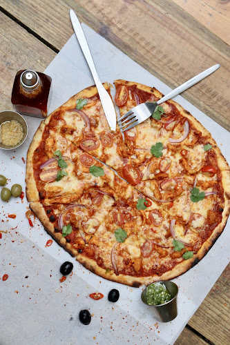 Comentarii opinii despre Pizza Warehouse at YARD