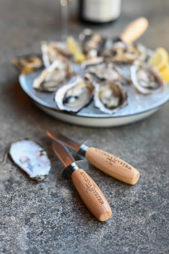 Knysna Oyster Company - V&A Waterfront Cape Town - Cape Town