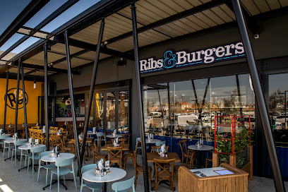 Ribs & Burgers Harvest Place