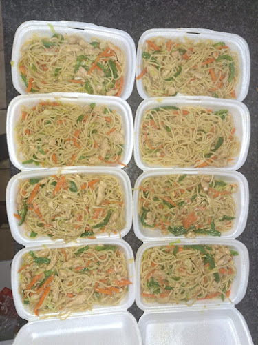 Opinii despre Al Maka Chicken Tikka Restaurant and Takeaway în Park Rynie - Hospitality and gastronomy