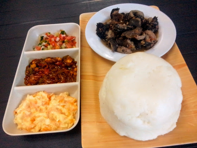 Comentarii opinii despre Esibayeni Shisanyama & Traditional Food