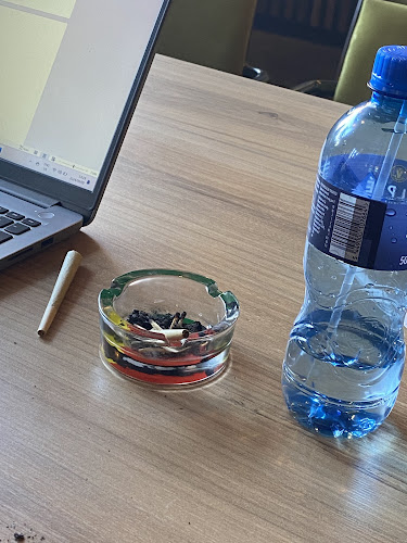 Comentarii opinii despre Hash Cannabis Lounge