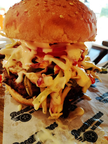 Shop 40, Hazeldean Square, Silverlakes Rd, Tyger Valley, 0084