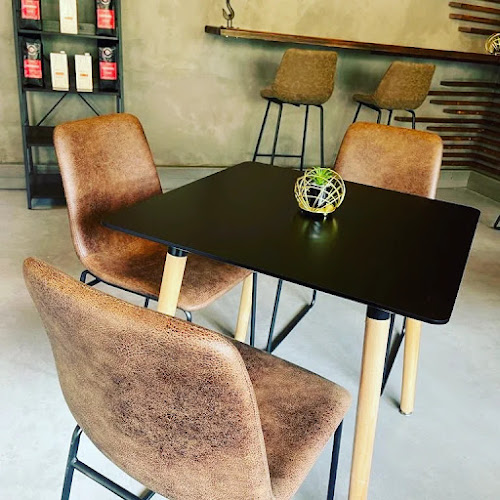 Café Rose @ 46 Essex Terrace Office Park - Hospitality and gastronomy