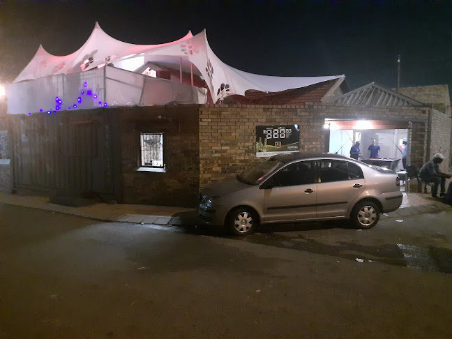 Muzi's BAR'Lcony - Hospitality and gastronomy