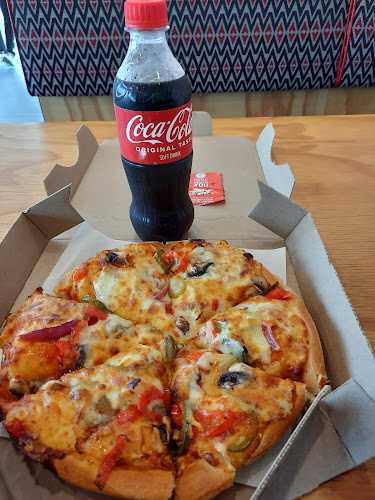 Pizza Hut Appletons Village - Randburg
