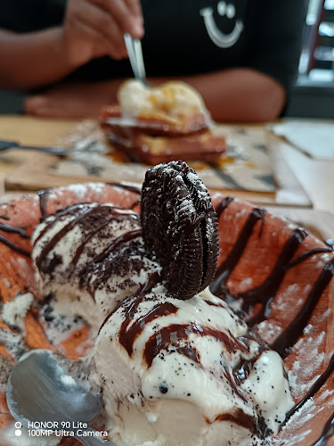 118 Florida Rd, Morningside, Durban, 4001