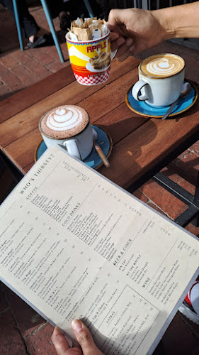 Frank's Coffee & Bagel Bar - Hospitality and gastronomy