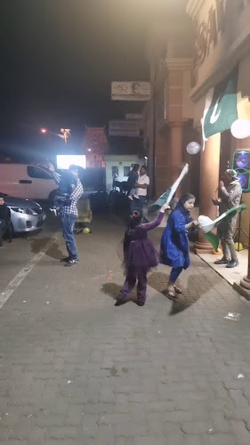 Hungry Lion Mams Mall - Hospitality and gastronomy