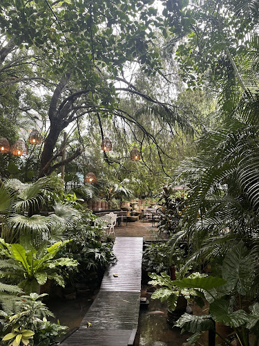 Neighbourhood Cafe & bar - Hospitality and gastronomy