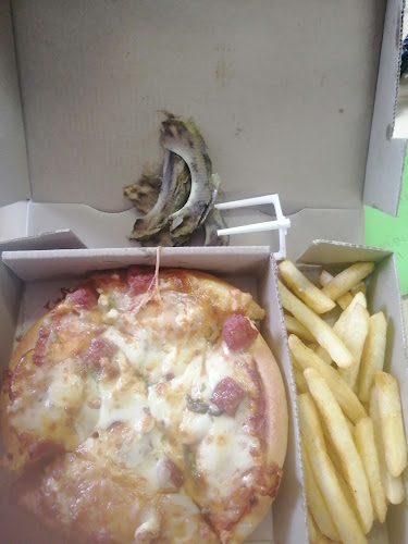 Pizza Hut Appletons Village - Hospitality and gastronomy