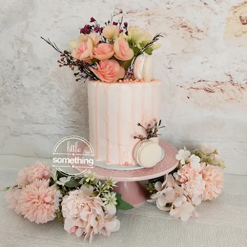 Comentarii opinii despre a little something