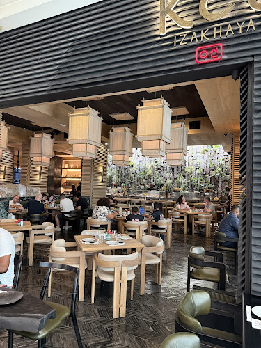 Hyde Park Corner Shopping Centre Jan Smuts and, 6th Rd, Hyde Park, Johannesburg, 2196