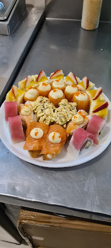 Tian Tian Chinese Restaurant and Sushi Bar