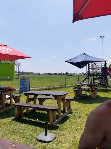 Grasslands Driving Range - Hospitality and gastronomy