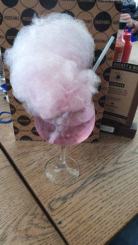 Shop 1A, Portside Mall, Main Rd, Green Point, Cape Town, 8051