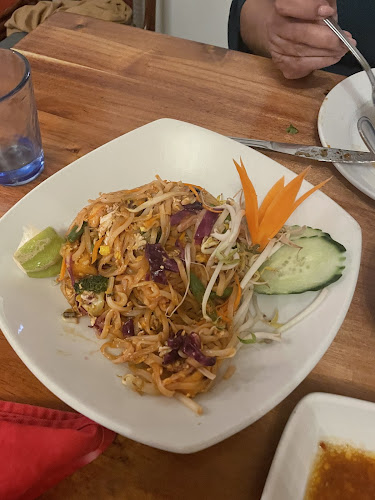 Yindee's best traditional Thai food in Kloof street dining district - Hospitality and gastronomy