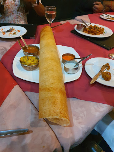 Comentarii opinii despre Malis Indian Restaurant