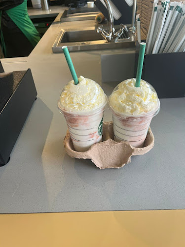 Opinii despre Starbucks Parkhurst în Randburg - Hospitality and gastronomy