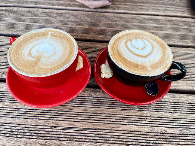 Comentarii opinii despre West Cafe