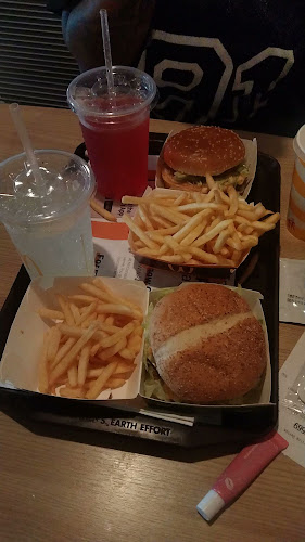 Opinii despre McDonald's Tembisa în Kempton Park - Hospitality and gastronomy