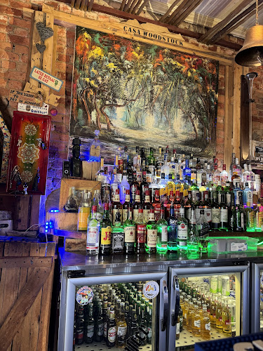Comentarii opinii despre Casa Woodstock Bar