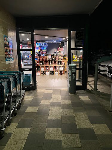 Checkers LiquorShop Forest Walk