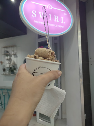 Swirl Smashed and Rolled Ice Cream