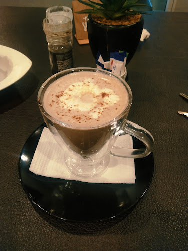 Comentarii opinii despre The Warricker Restaurant