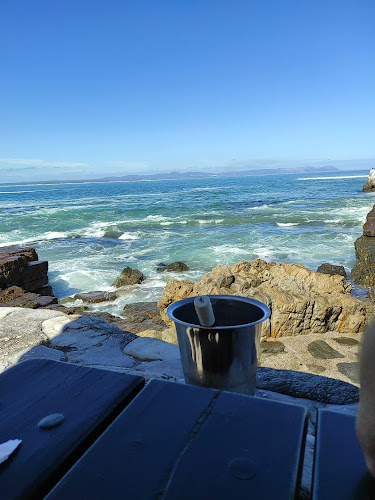 Opinii despre Bientang's Cave Restaurant & Wine Bar în Hermanus - Hospitality and gastronomy