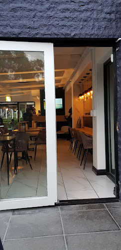 Yumi (Uber Eats) - Hospitality and gastronomy