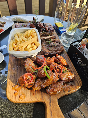 Comentarii opinii despre Uhuru Cafe & Wine Emporium