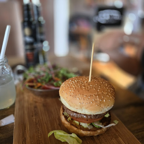 Opinii despre Cut and Craft Bistro în Johannesburg - Hospitality and gastronomy