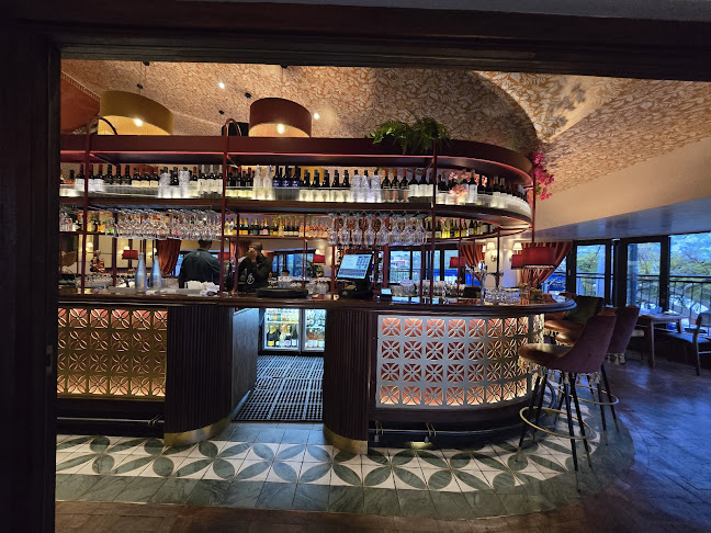 Opinii despre Modern Tailors The Ambassador în Pretoria - Hospitality and gastronomy