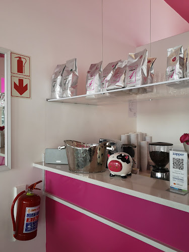 4th Avenue Café - Illovo - Hospitality and gastronomy