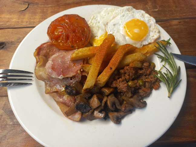 Opinii despre The Lazy Pig Pub & Eatery în Benoni - Hospitality and gastronomy