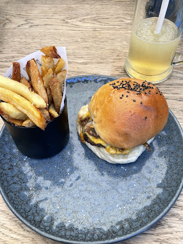 Hudsons - The Burger Joint (Green Point) - Hospitality and gastronomy