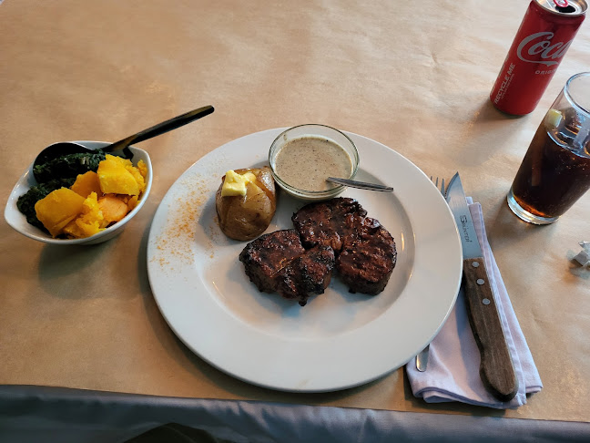 Brad's Grill Sea Point - Cape Town