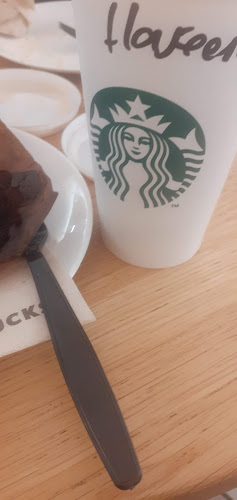 Comentarii opinii despre Starbucks Cavendish Square