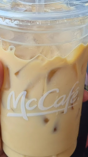 Comentarii opinii despre McDonald's Marlboro Gardens