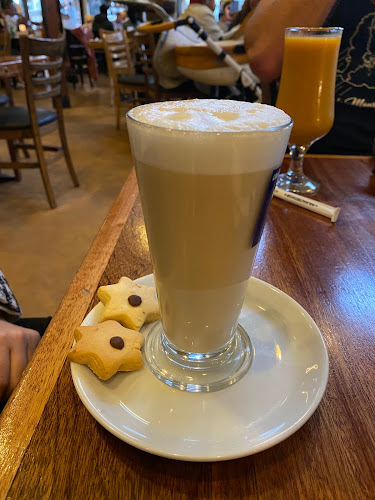 Villa Varosi Cnr Christiaan De Wet &, Erasmus Rd, Radiokop, Roodepoort, 1709