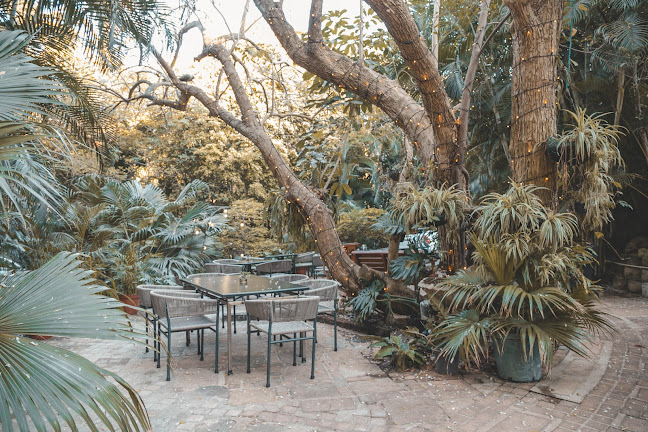 Opinii despre Neighbourhood Cafe & bar în Durban North - Hospitality and gastronomy