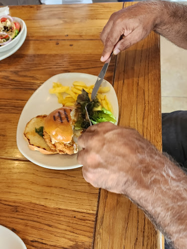 Opinii despre District Cafe în Cape Town - Hospitality and gastronomy