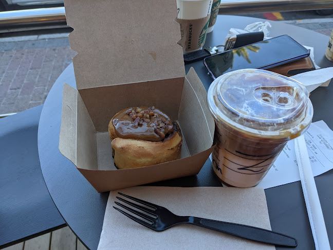 Comentarii opinii despre Starbucks Camps Bay