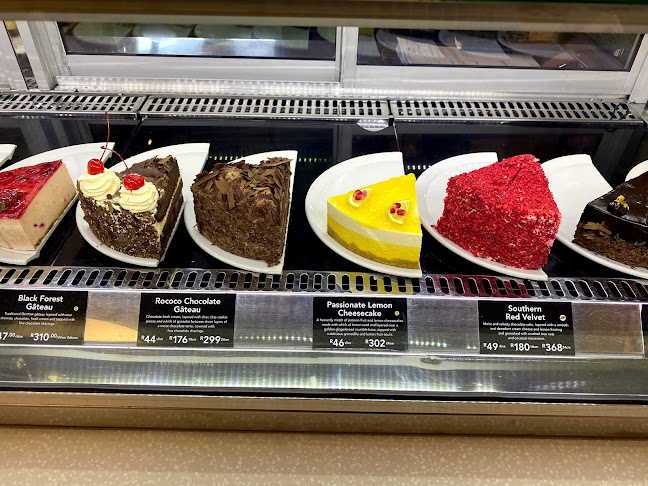 Château Gâteaux Thrupps Centre - Hospitality and gastronomy