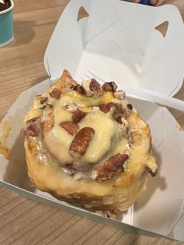 Cinnabon - Hospitality and gastronomy