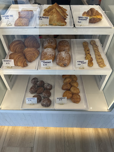 Simonsrust Centre, cnr Cluver Road &, Helshoogte Rd, Stellenbosch Central, Stellenbosch, 7600