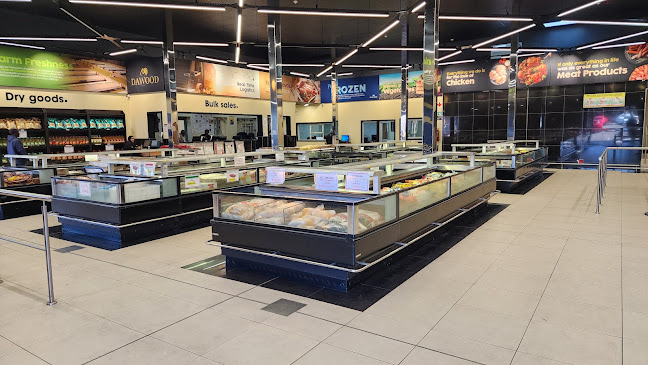 Opinii despre Dawood Megastore Crown Mines în Johannesburg - Hospitality and gastronomy