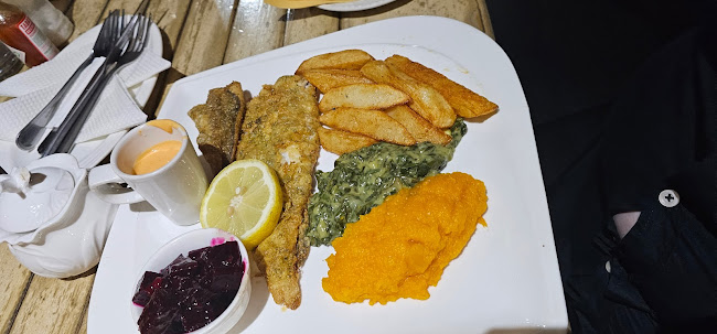 Opinii despre Umthatha Country Club Restaurant în Mthatha - Hospitality and gastronomy