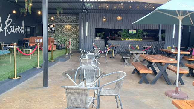 Comentarii opinii despre Neighborhood Born & Raised